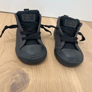 Infant Walker Converse High tops Black size 5